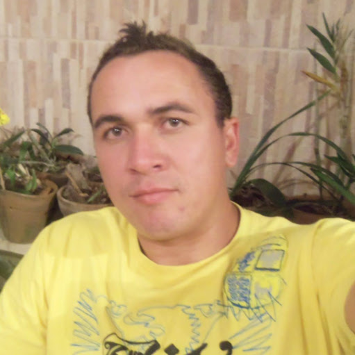 Eziel José Tiano